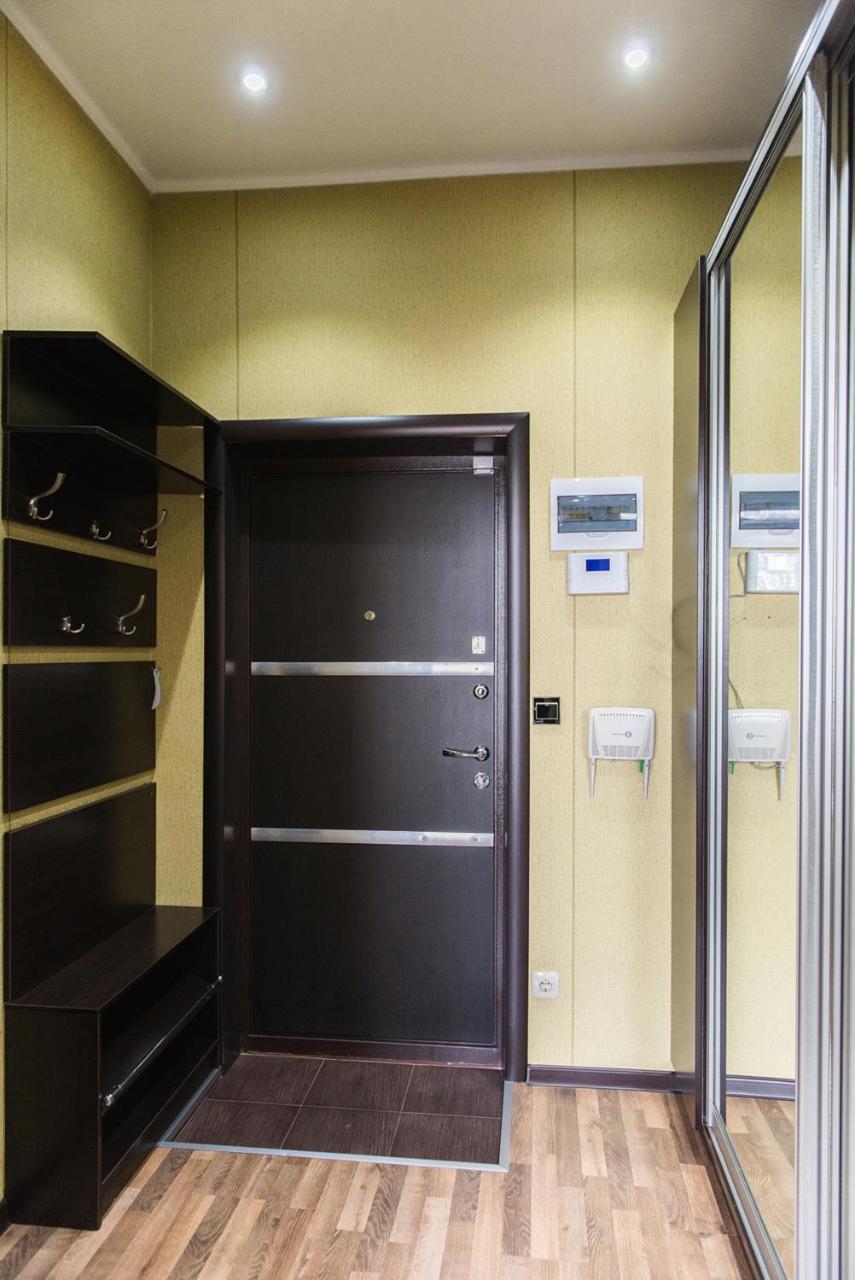 Apartment On Kunayeva 38 쉼켄트 외부 사진
