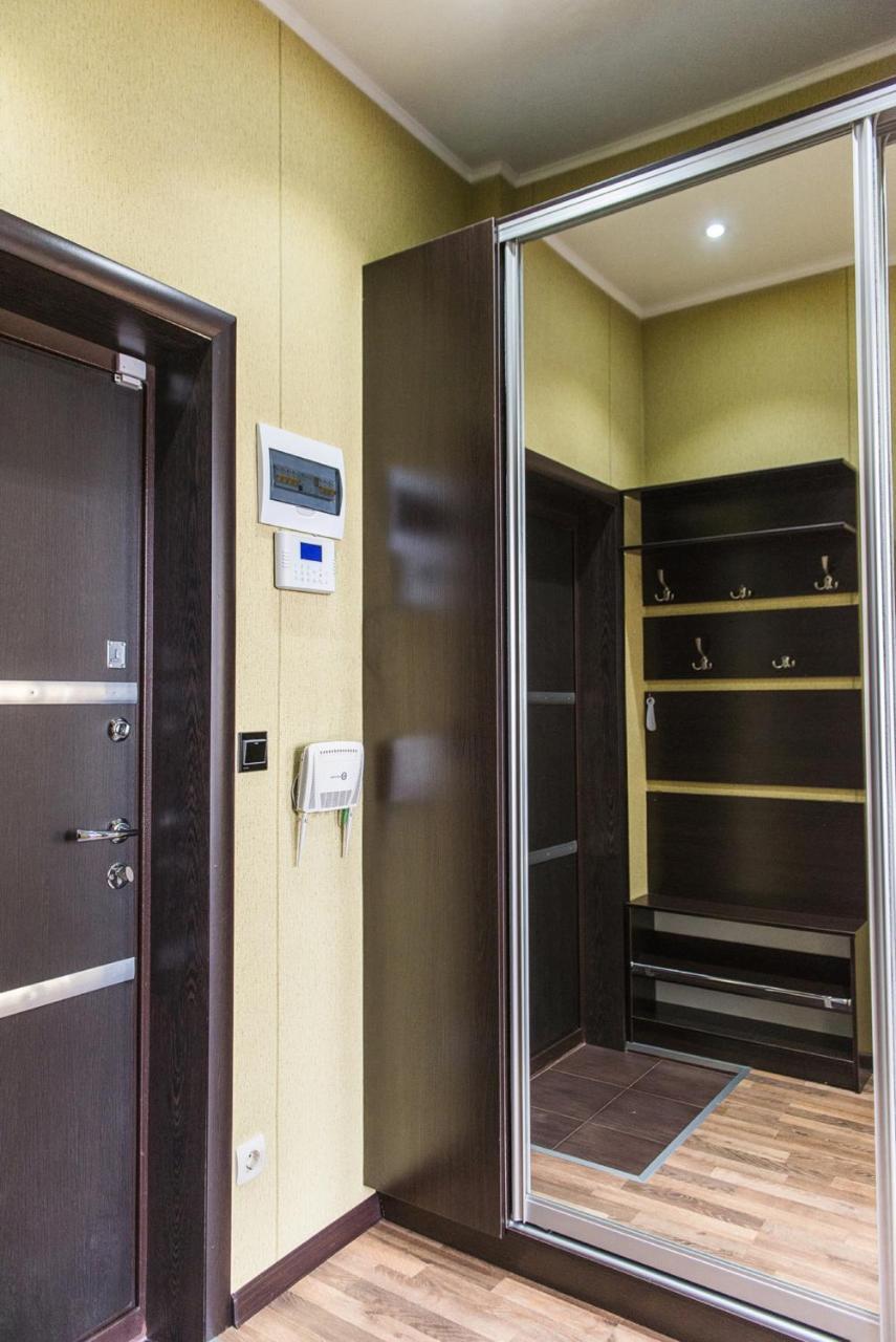 Apartment On Kunayeva 38 쉼켄트 외부 사진
